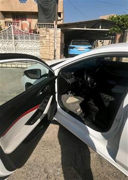 ئێم جی GT
